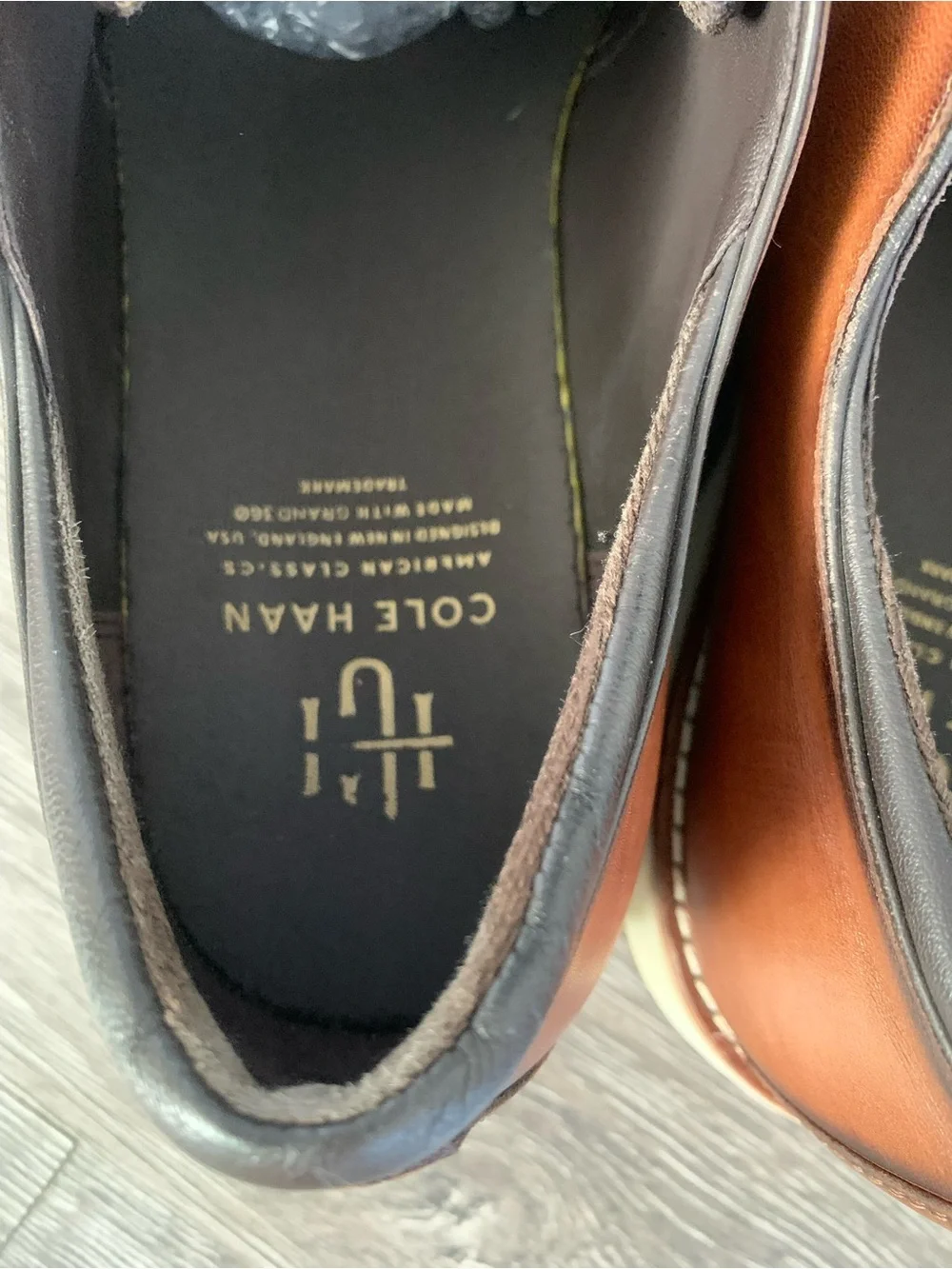 Cole Haan American classic Men's Brown Leather Derby Shoes  Lace-Up
